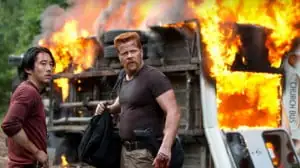 Walking-Dead-505-Trouble-on-The-Road