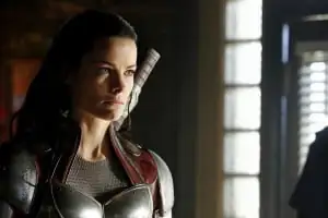 jaimie-alexander-at-agents-of-s.h.i.e.l.d.-s01e15-_1