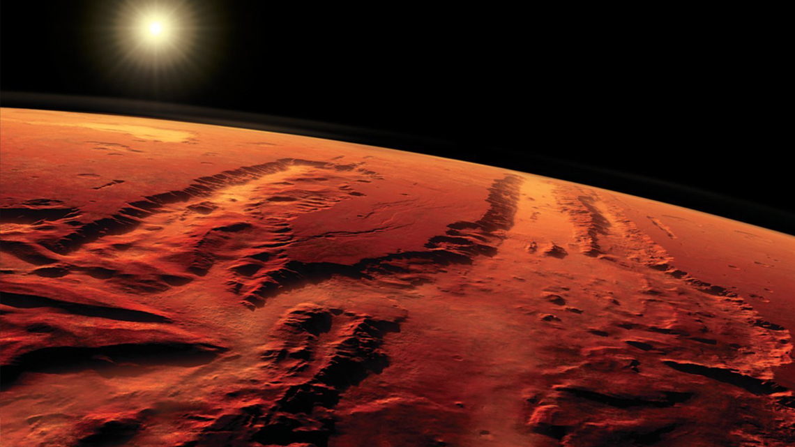 Почему планета марс. Планета Марс красная Планета. Марсианский красный цвет. Марс красная поверхность. Красный Марс фото.
