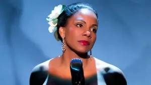 Audra McDonald em Lady Day at Emerson's Bar and Grill